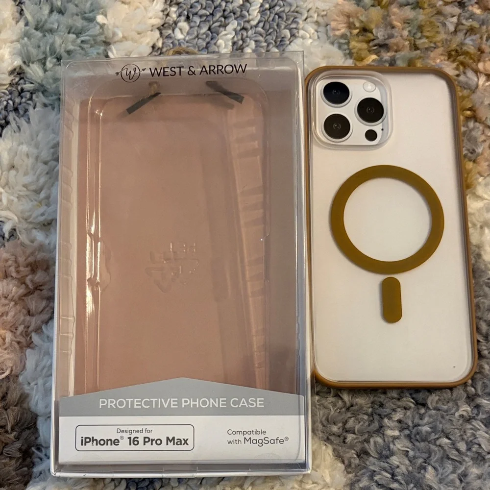 West & Arrow Tan/Gold iPhone 16 Pro Max Protective Case